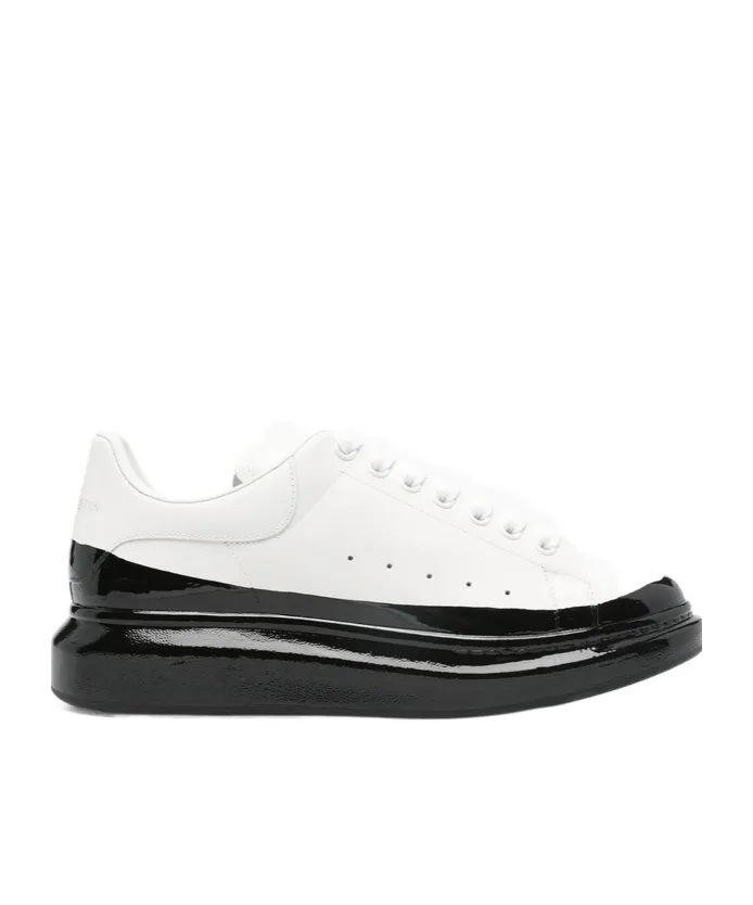 Contrasting-Sole Sneakers