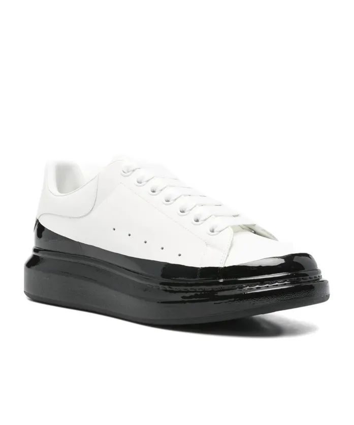 Contrasting-Sole Sneakers