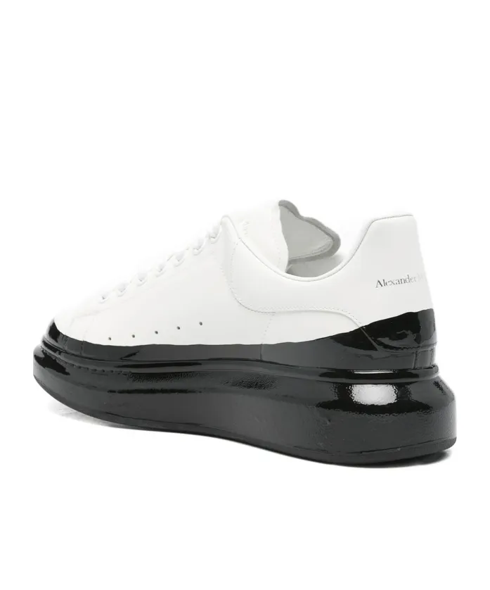 Contrasting-Sole Sneakers