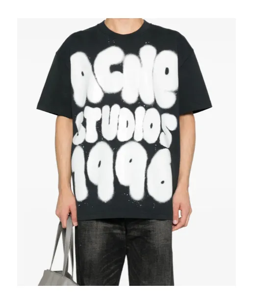 Short-Sleeved T-Shirt