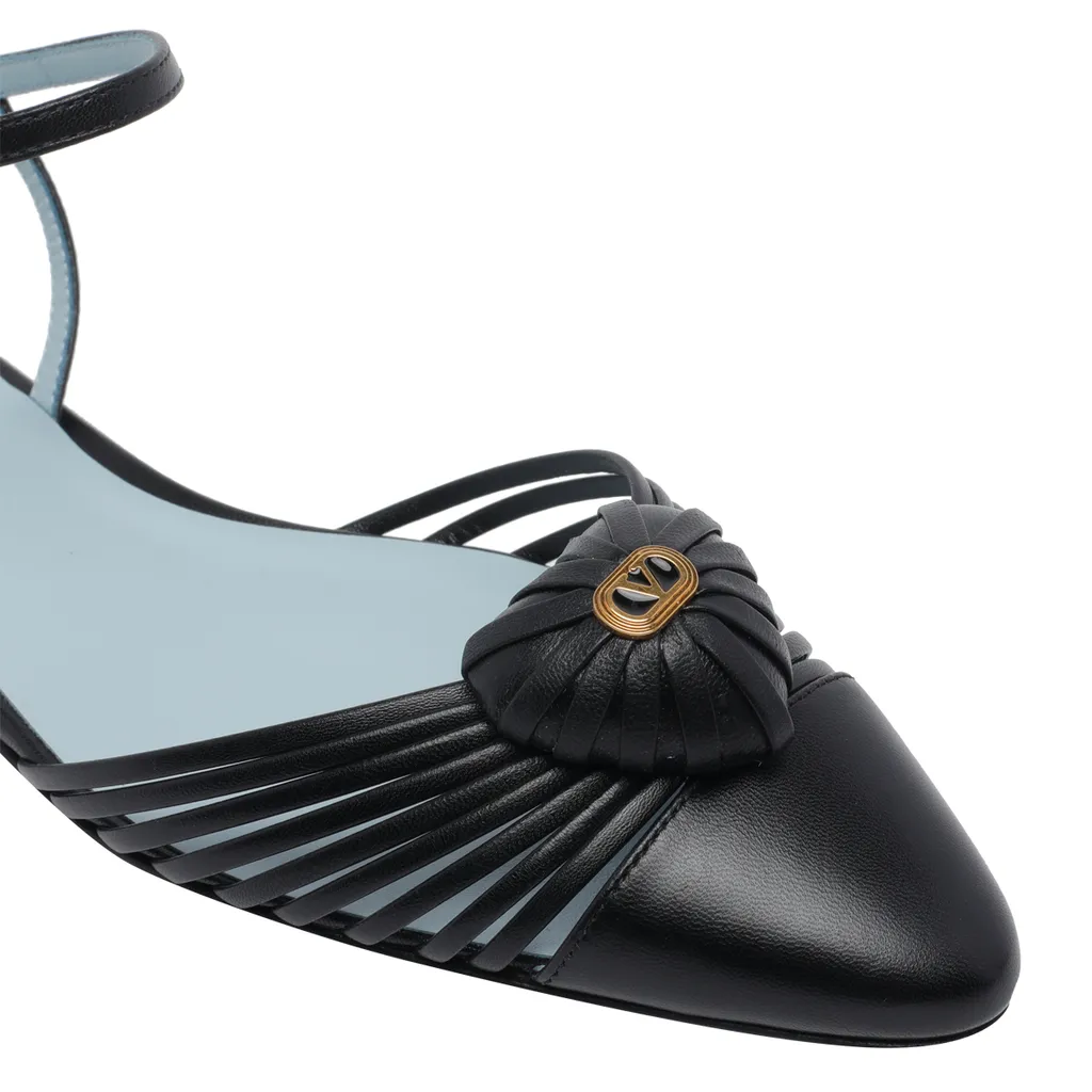 Open-Toe Flat Sandals