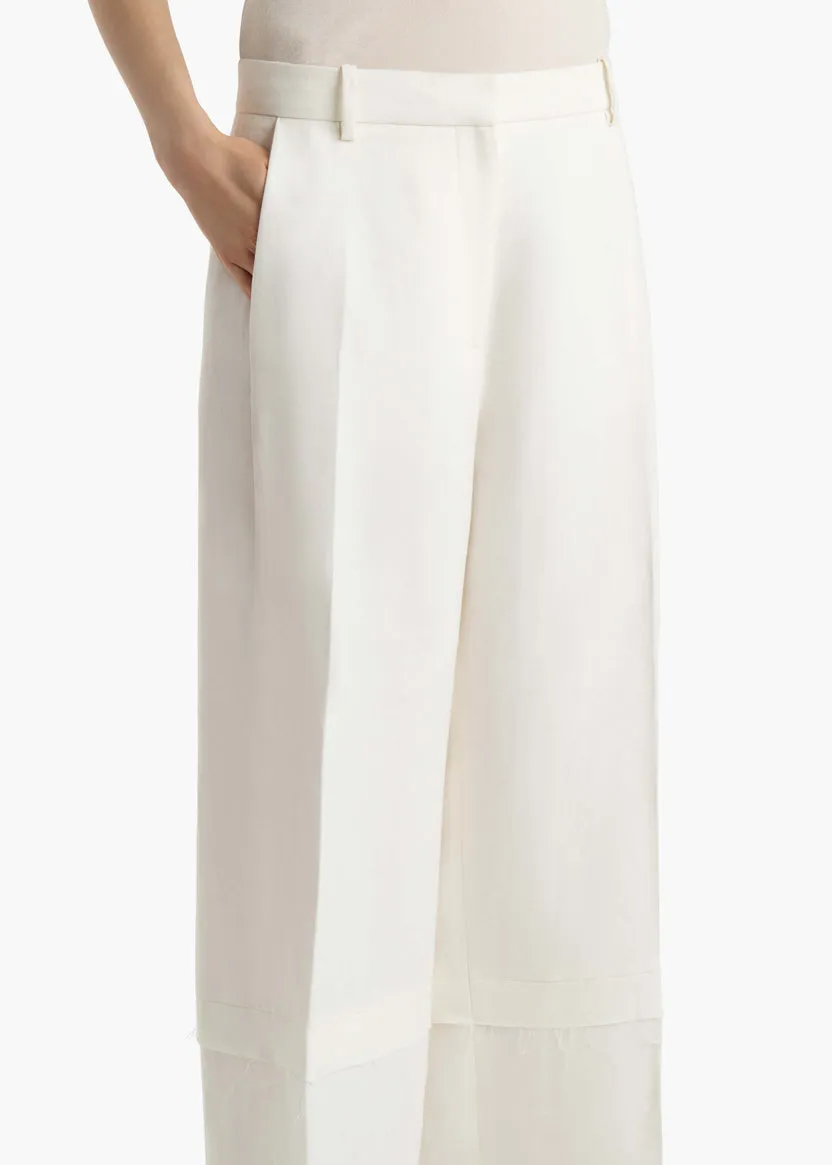 Casual Trousers With Belt Loops