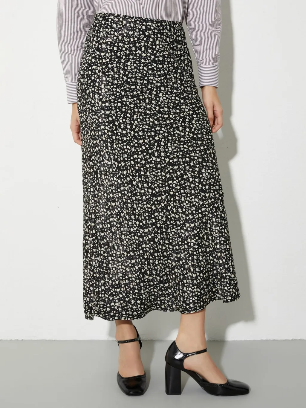 Floral Jacquard Midi Skirt