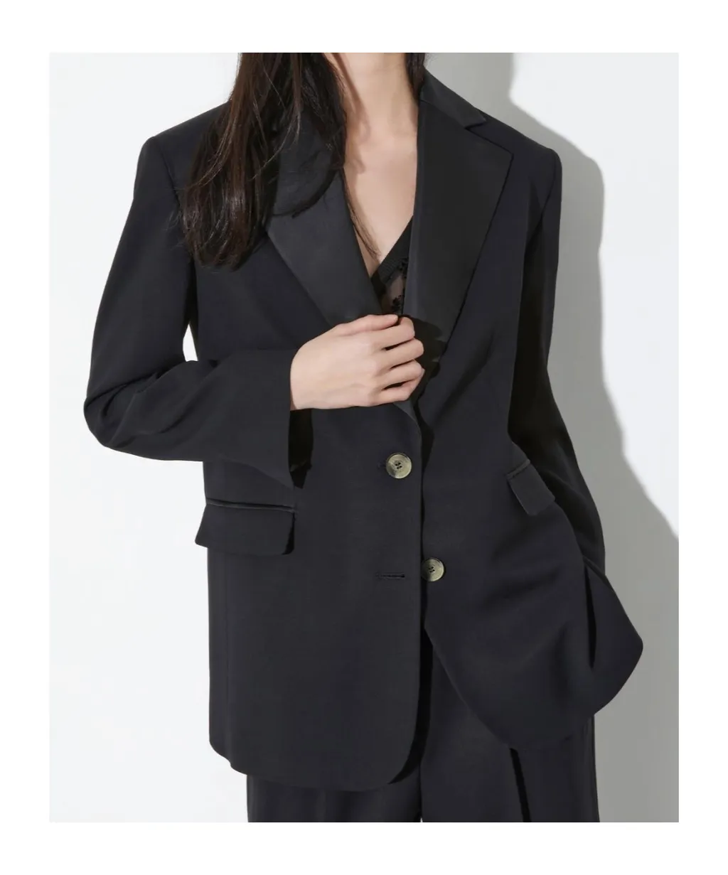 Single-Breasted Suit Jacket