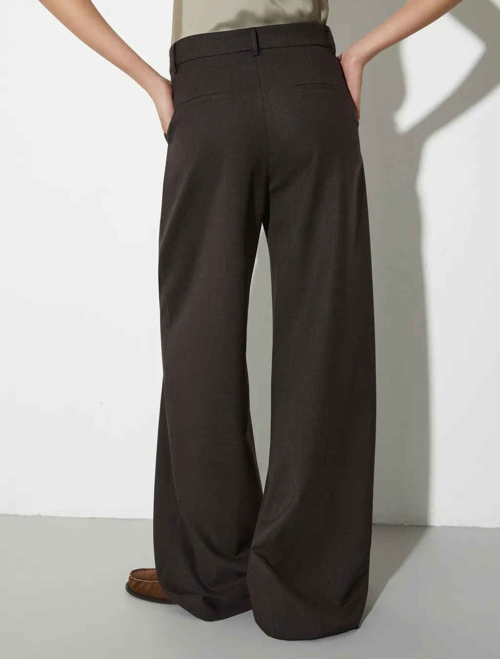 Wide-Leg Wool Pants