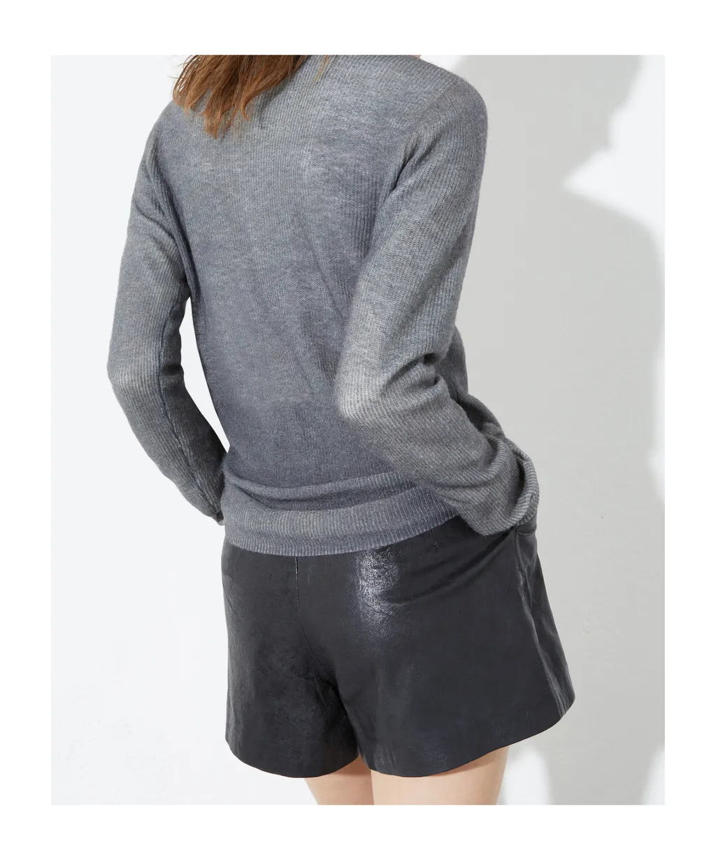 Long-Sleeved Pullover