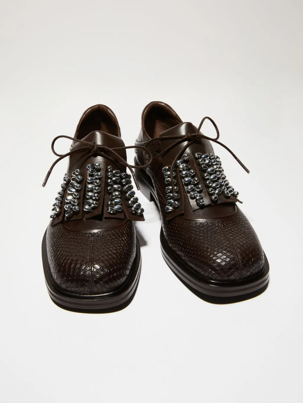 Lace-Up Brogue Shoes