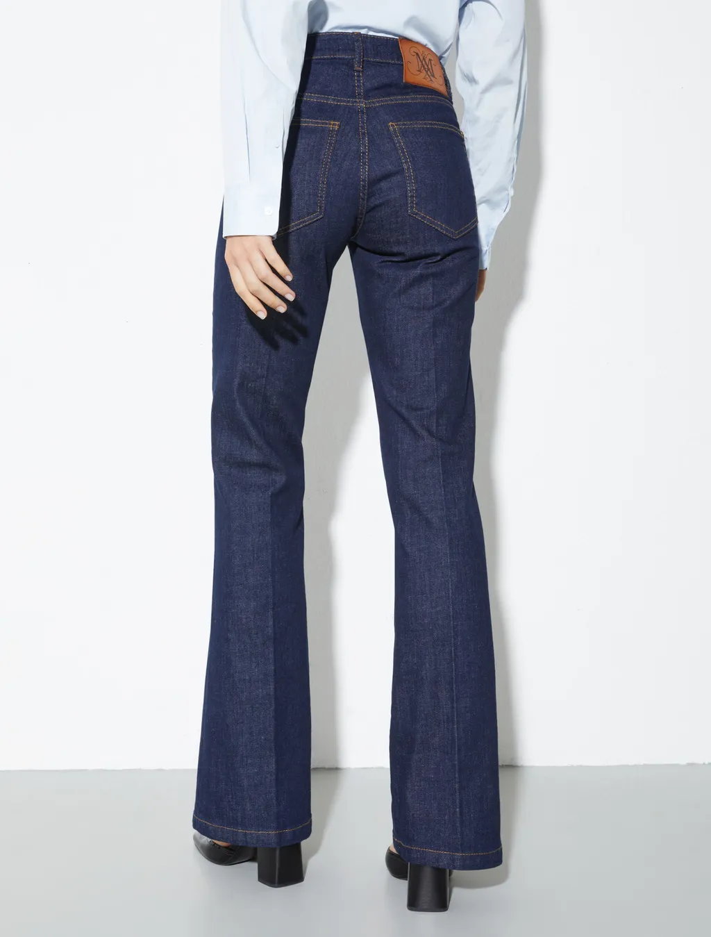 Flared Jeans