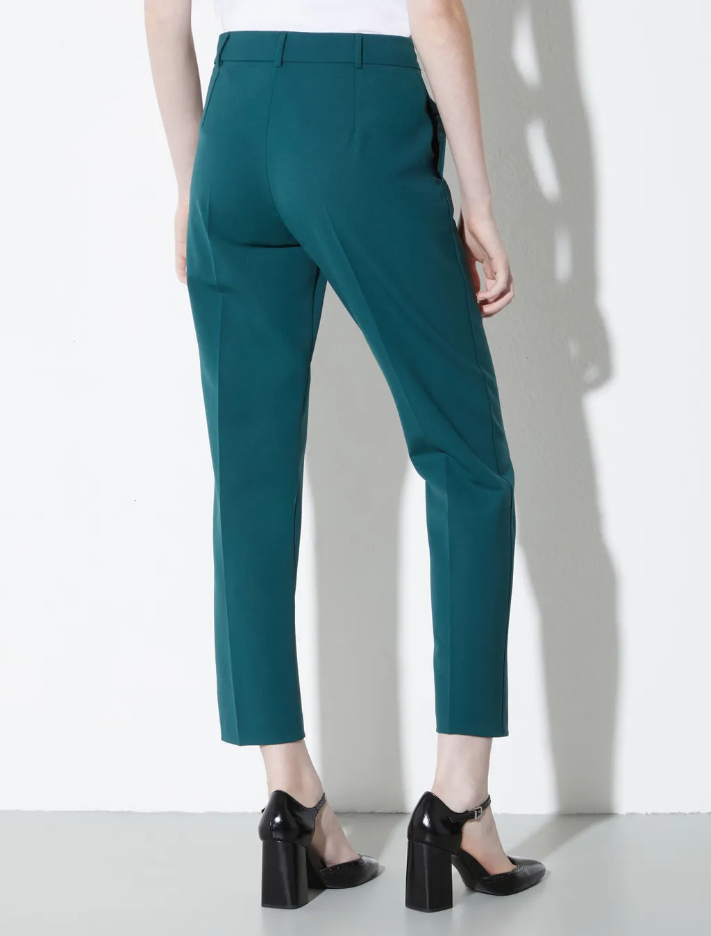 Tapered Leg Casual Pants