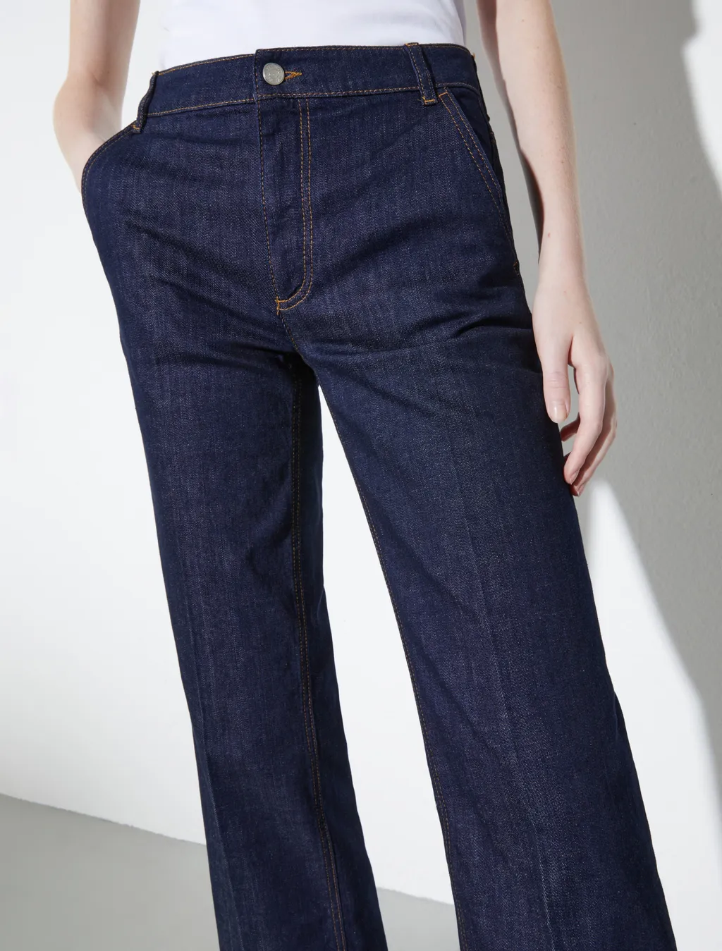 Straight Jeans