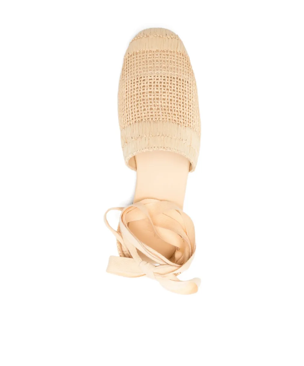 Round-Toed Straw Sandals