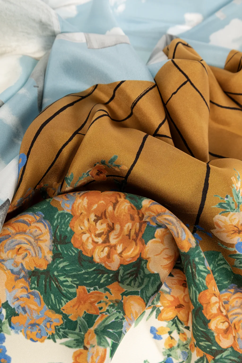 Moschino Laundry Line Print Scarf