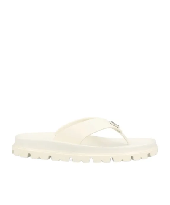 Round-Toed Flip-Flops