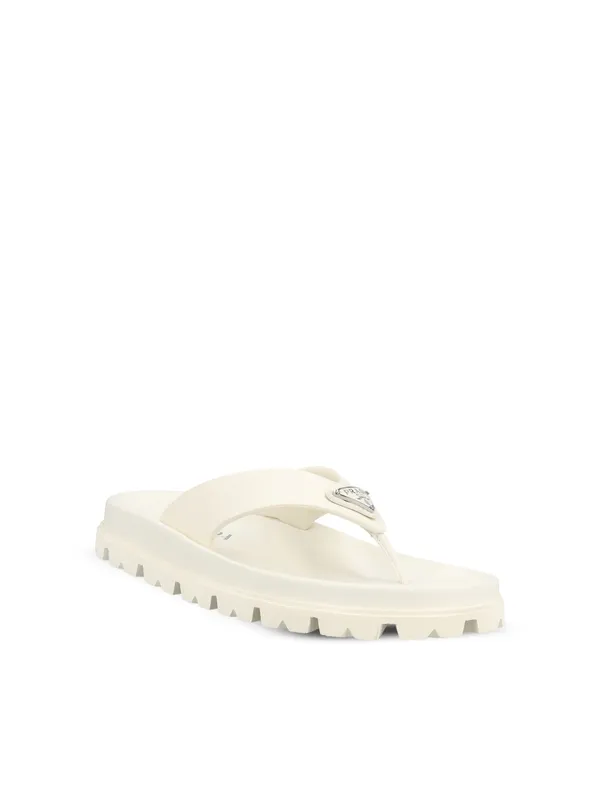 Round-Toed Flip-Flops