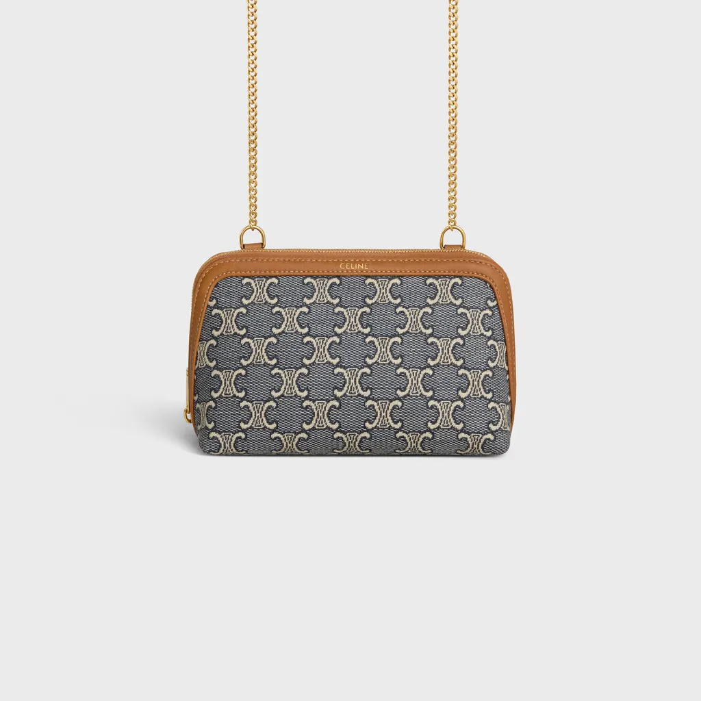 Clutch On Chain In Jacquard Triomphe All Over