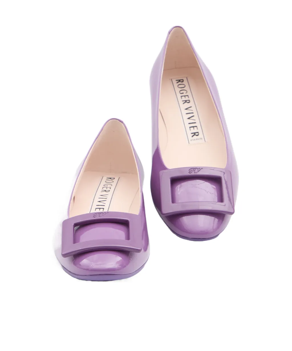 Roger Vivier Logo Embossed Flat Shoes