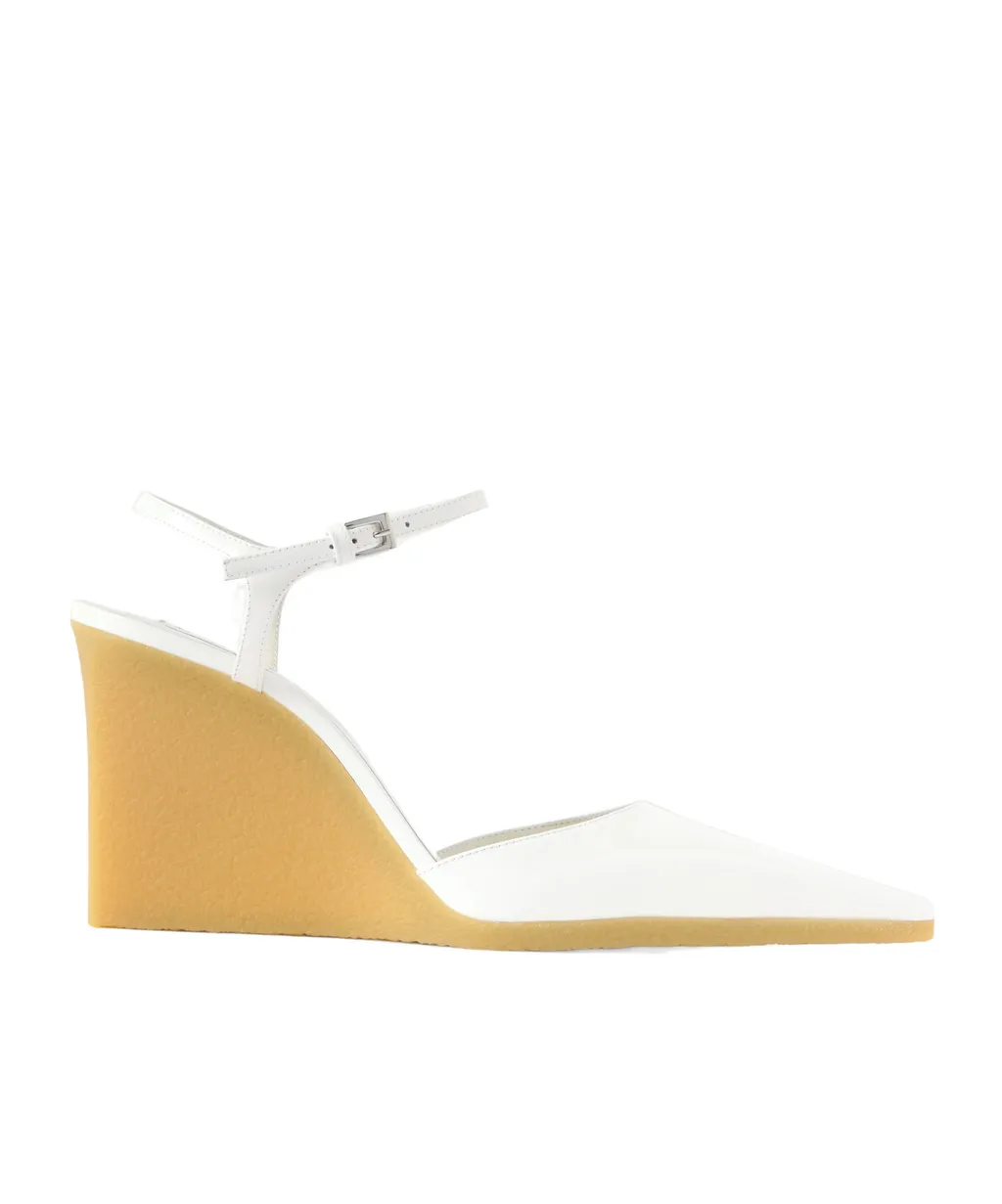 Pointed-Toe High-Heeled Sandals