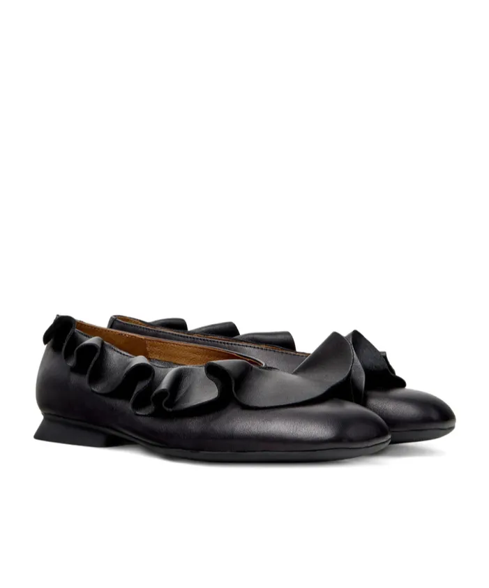 Round-Toed Ballet Shoes