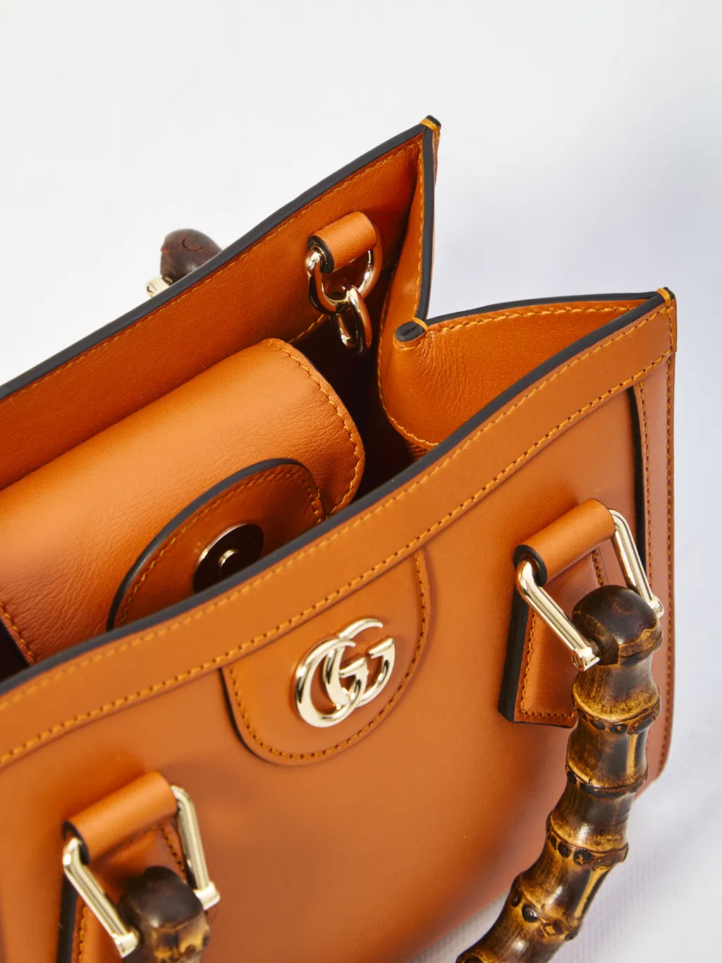 Gucci Diana Small Bag