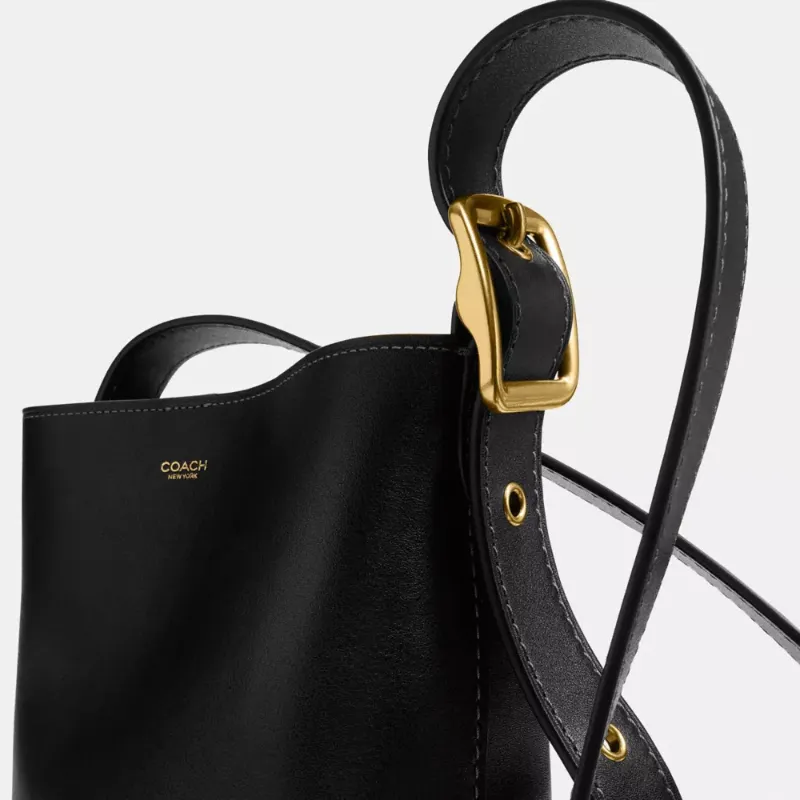 Coach Logo Detail Shoulder Bag