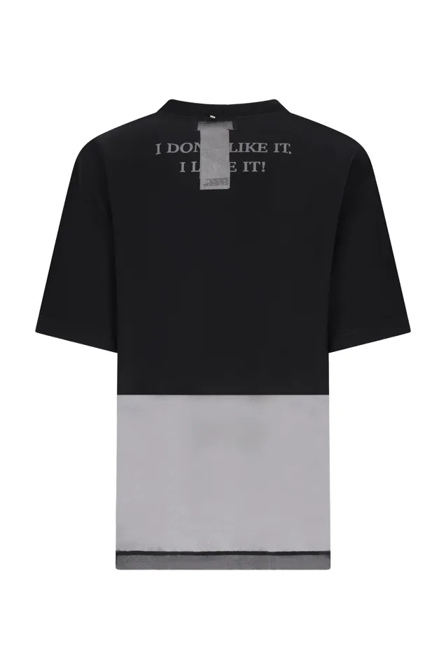 Short-Sleeved T-Shirt