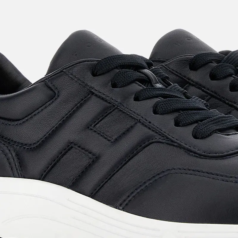 Hogan Hyperlight Sneakers