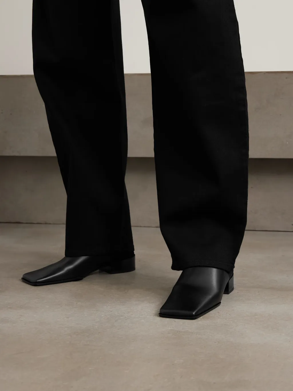 AlaÏA Square Slippers