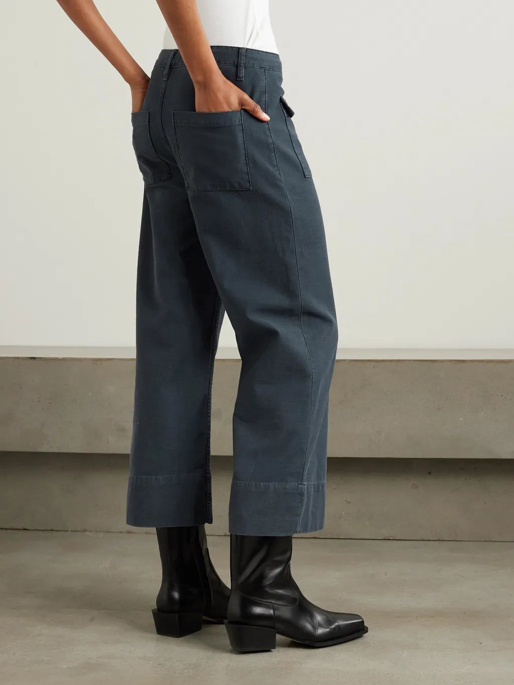 Wide-Leg Capri Pants