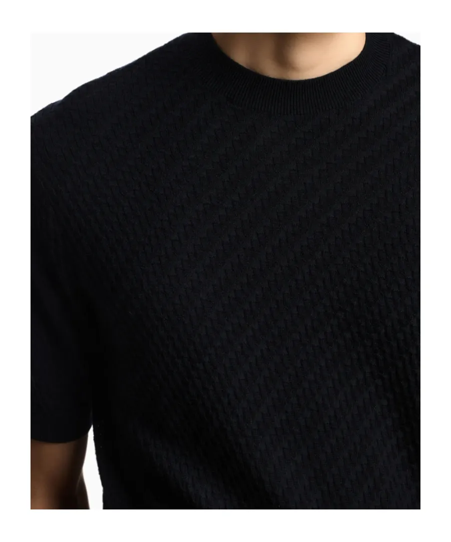 Short-Sleeved Crew Neck Pullover