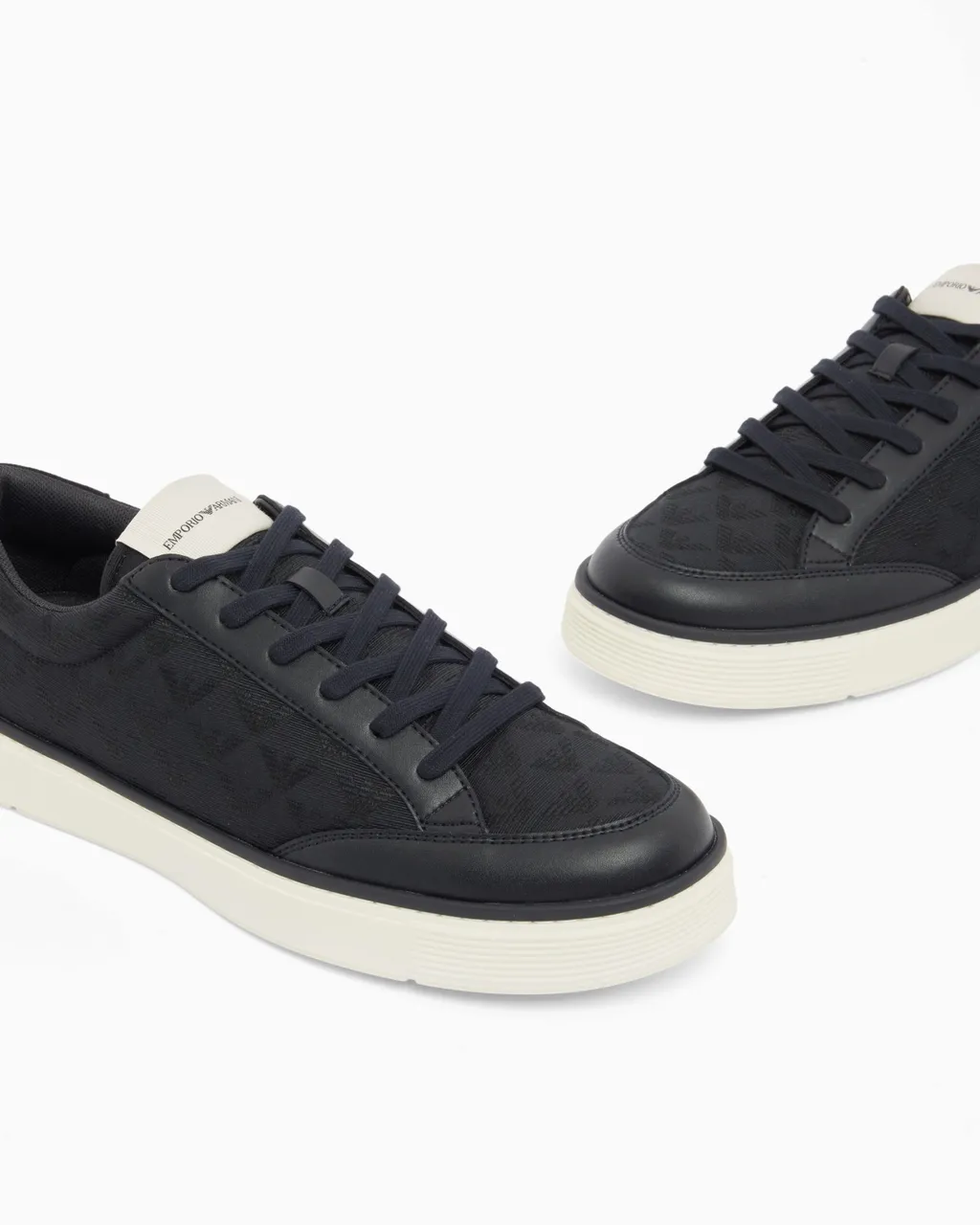 Lace-Up Low-Top Casual Shoes