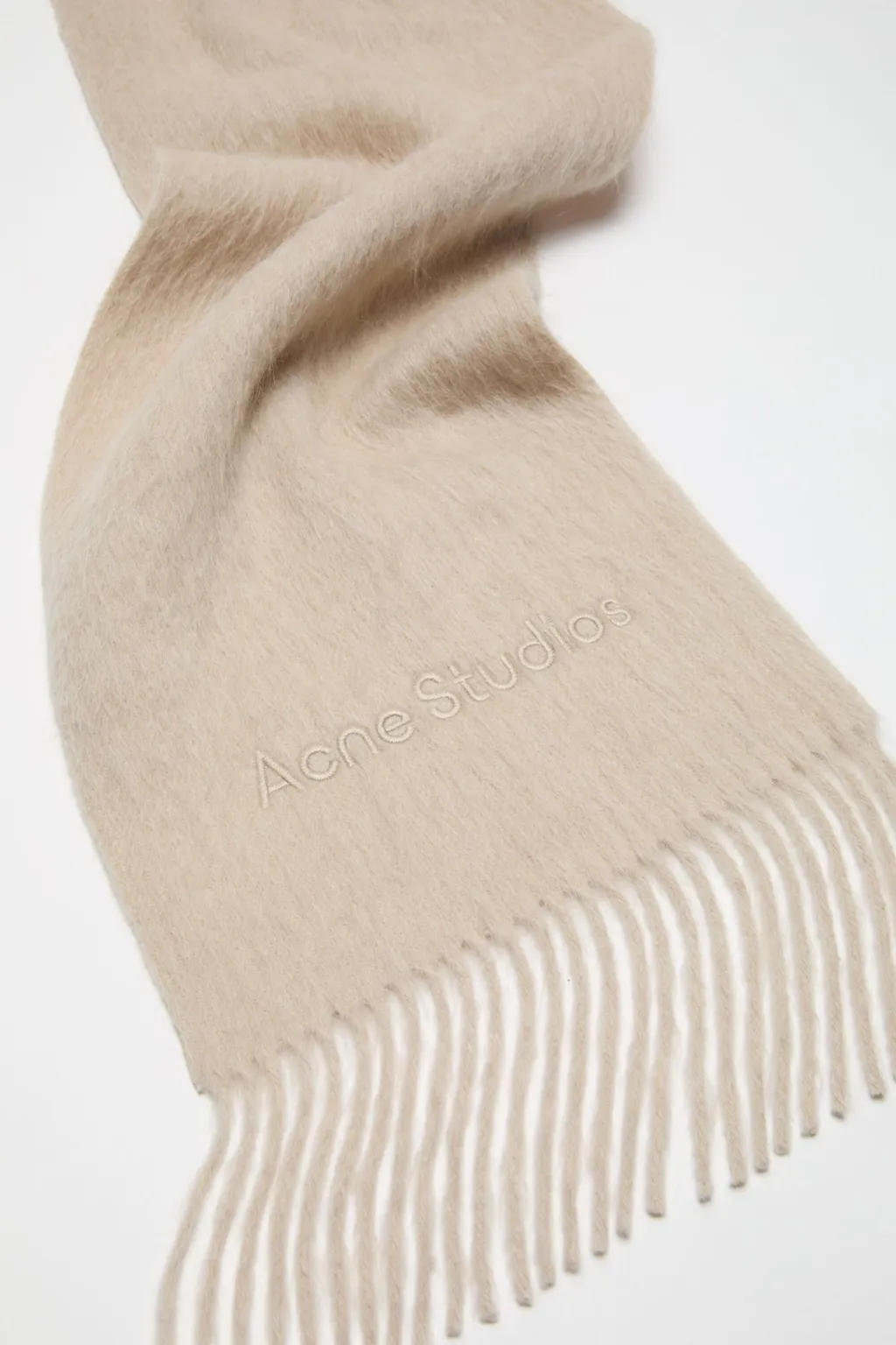Logo Scarf