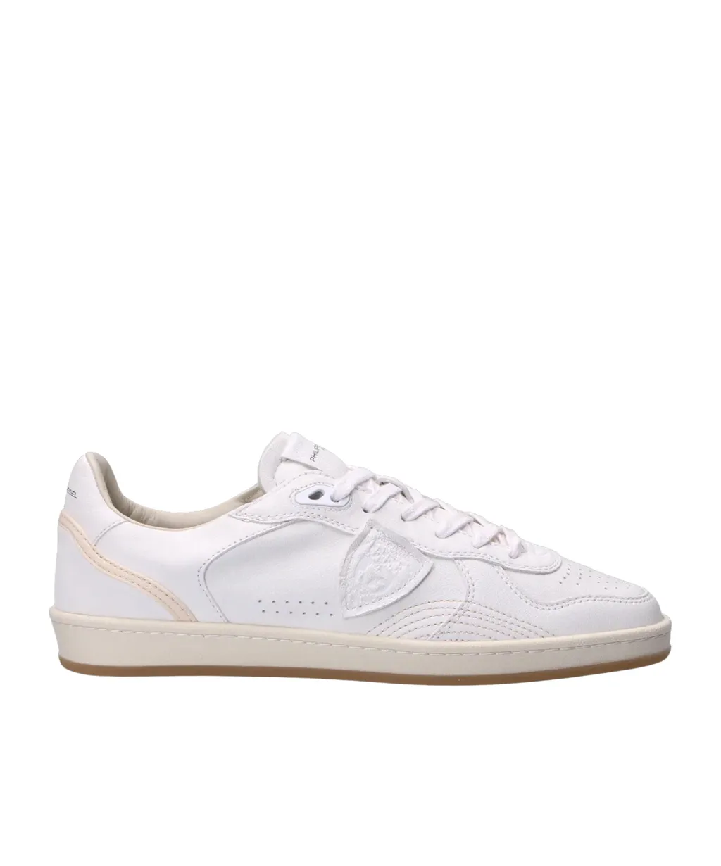 Round-Toe Low-Top Sneakers