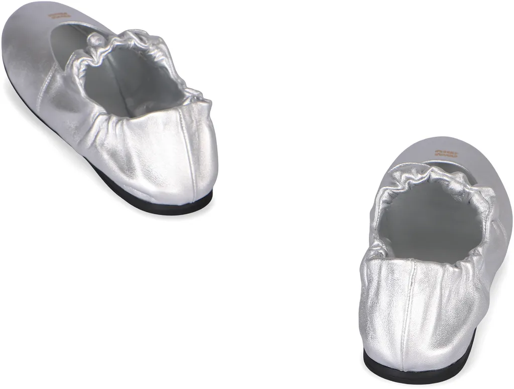 Miu Miu Logo-Detailed Ballet Flats