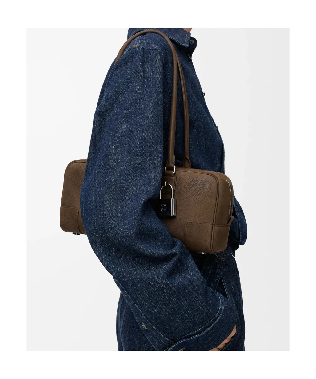 Amazona 31 Cropped Bag In Grained Nubuck