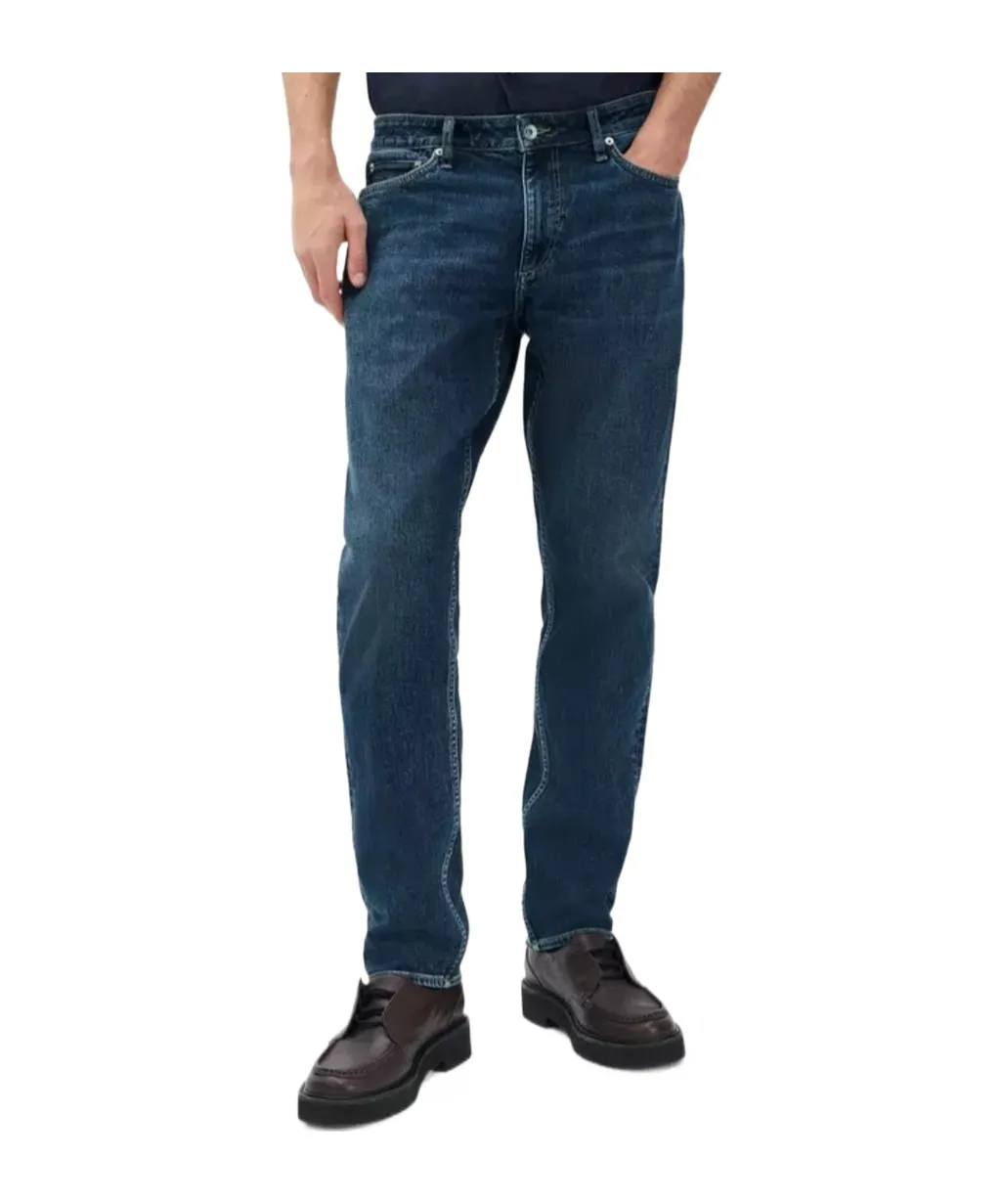 Fit 3 Athletic Jeans