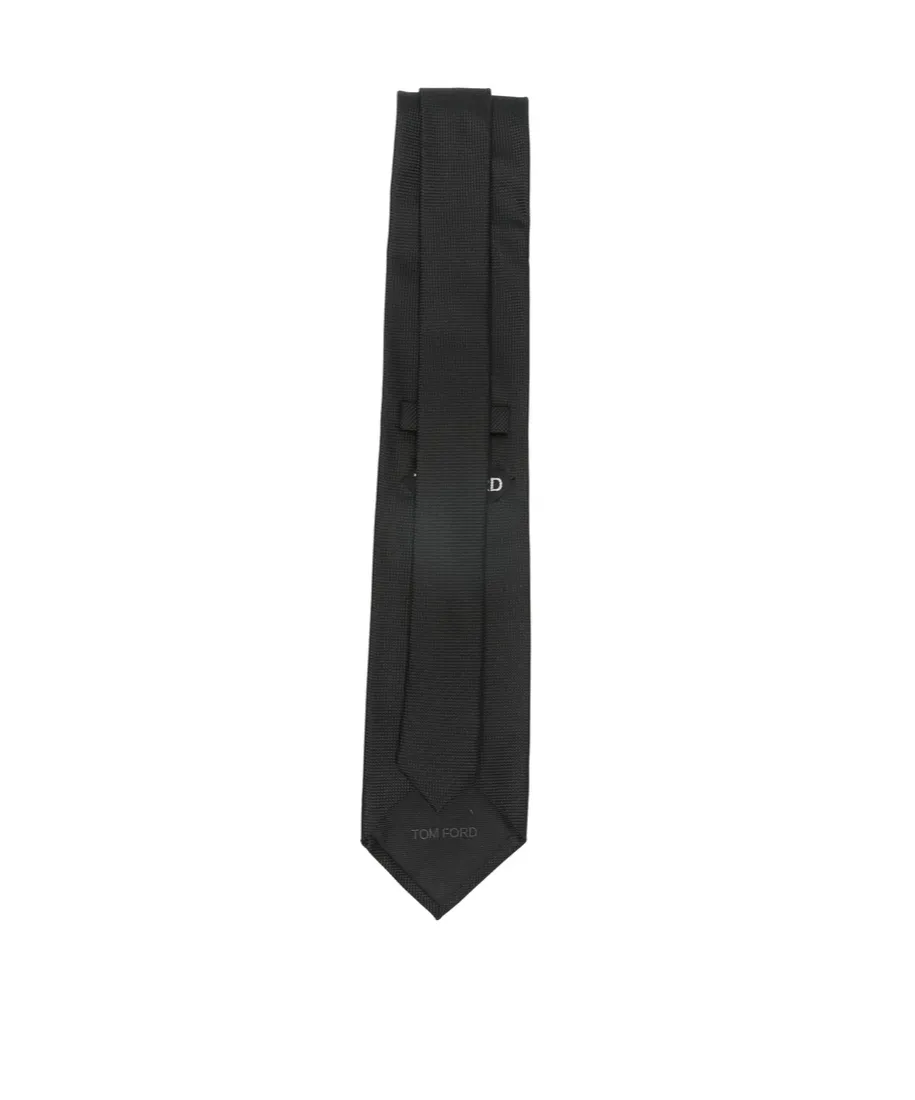 Pointed Tie