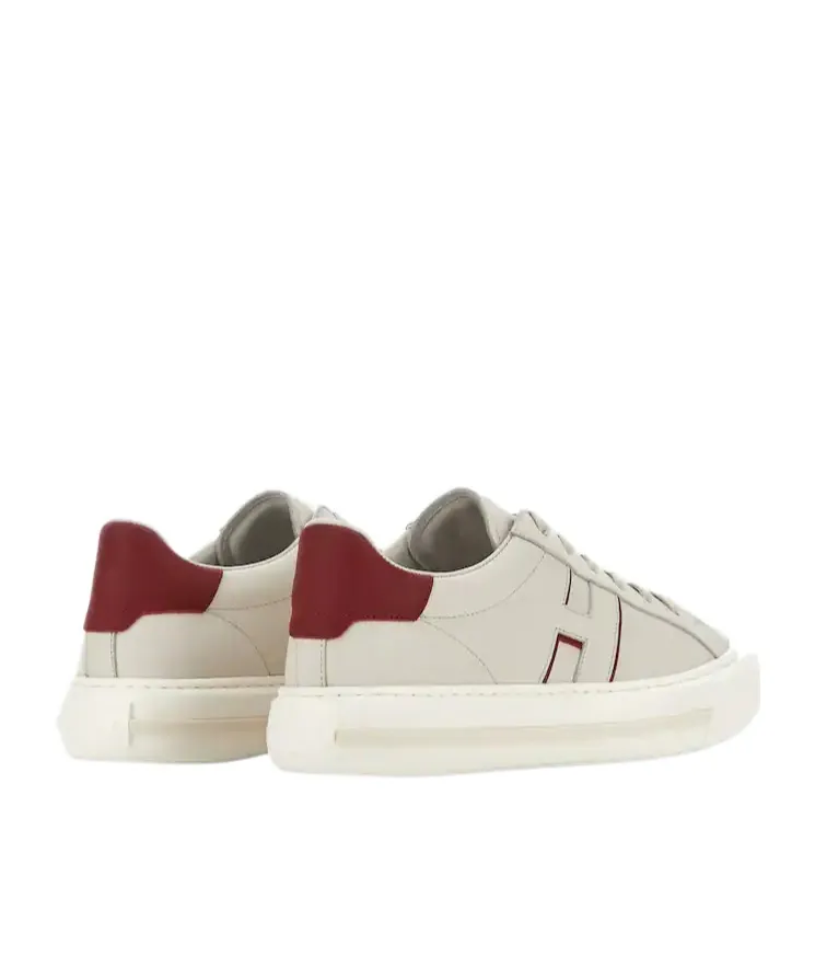 H691 Sneakers
