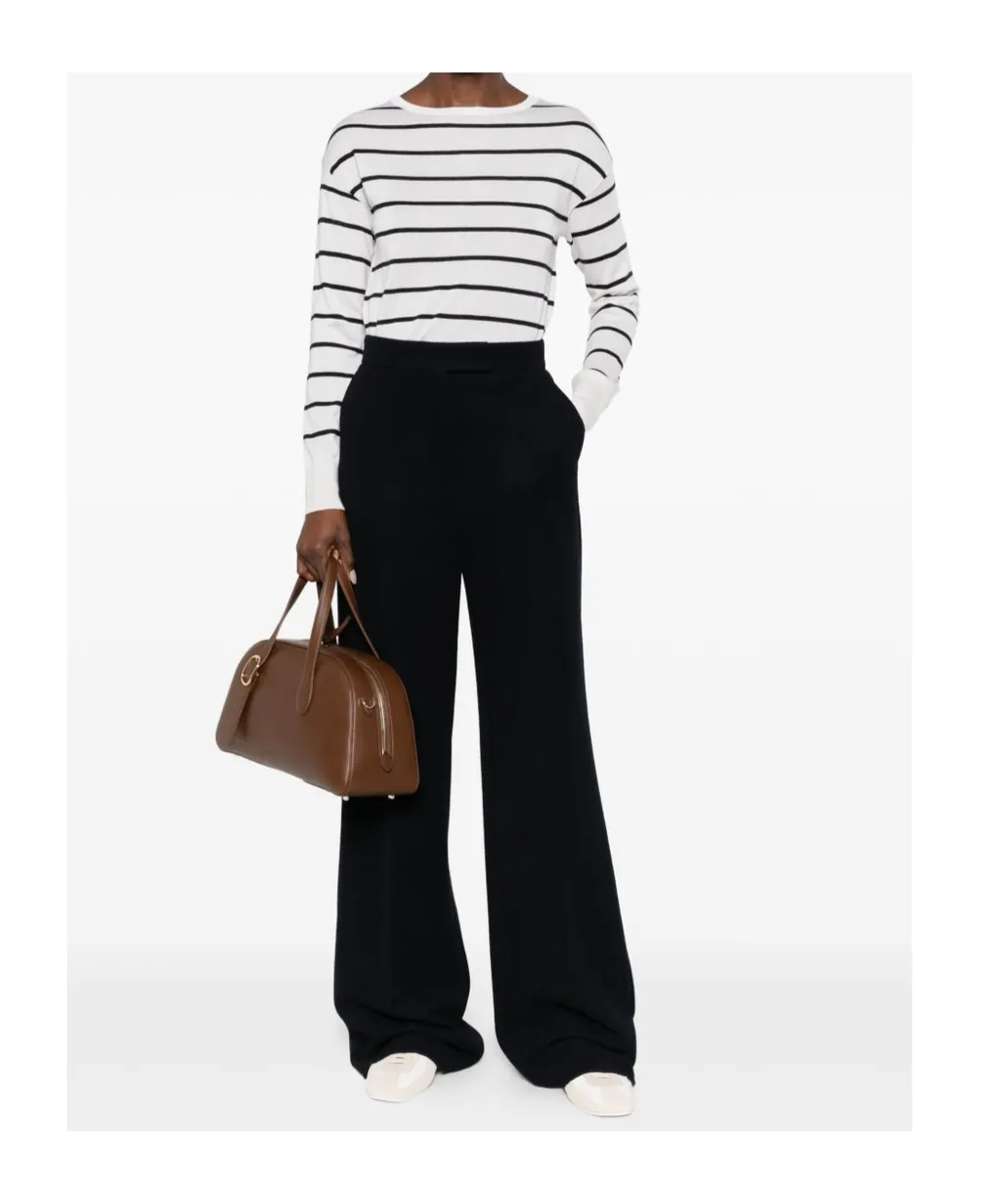 Long-Sleeved Knitwear