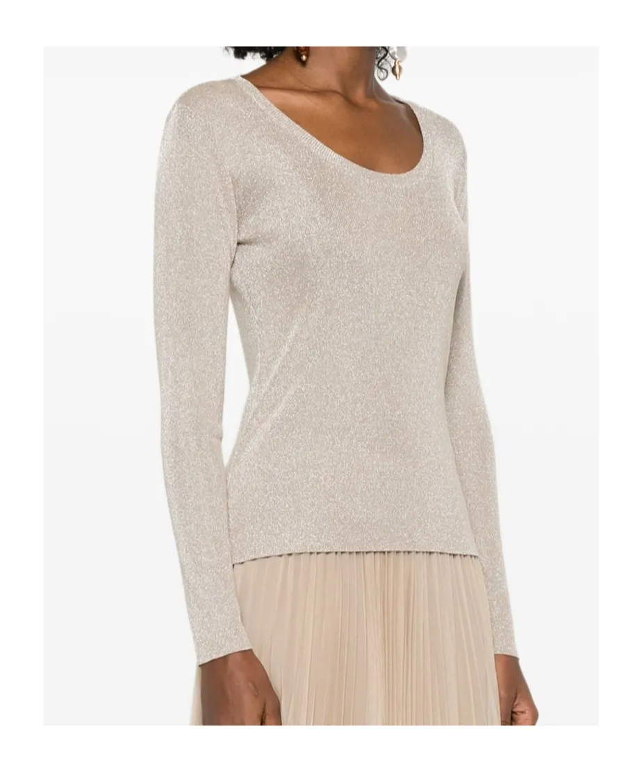 Scoop-Neck Long-Sleeve Top