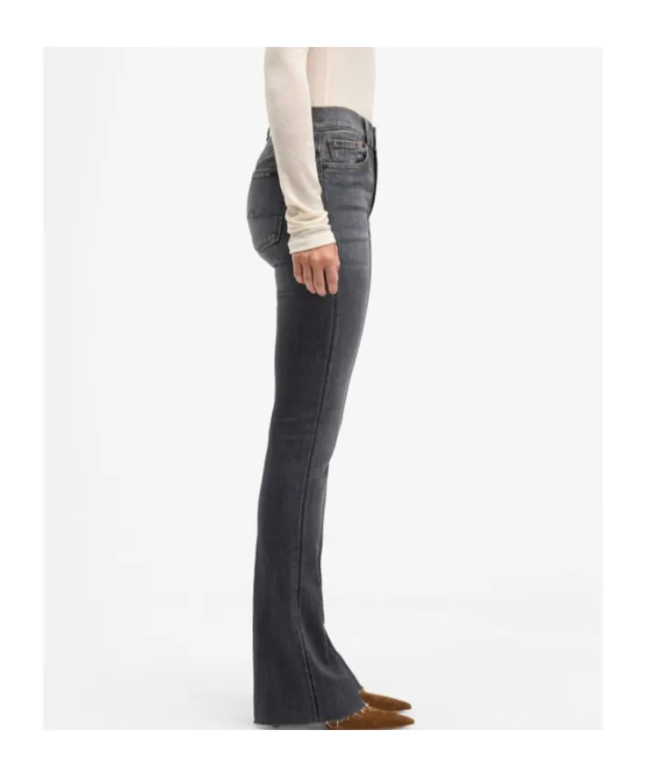 Tailorless Bootcut In Slim Illusion