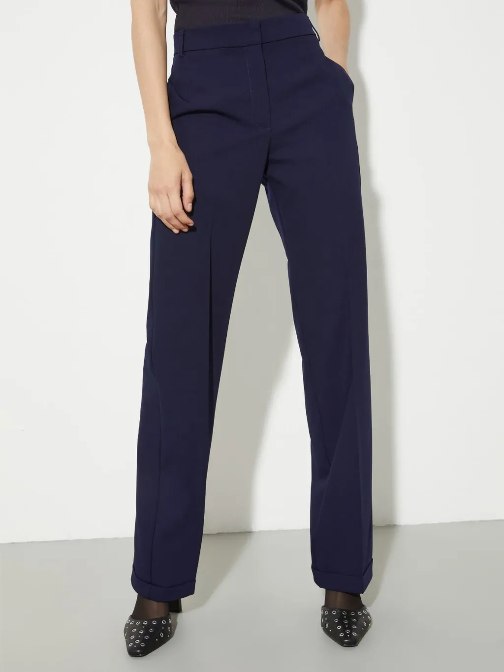 Straight-Leg Stretch Trousers