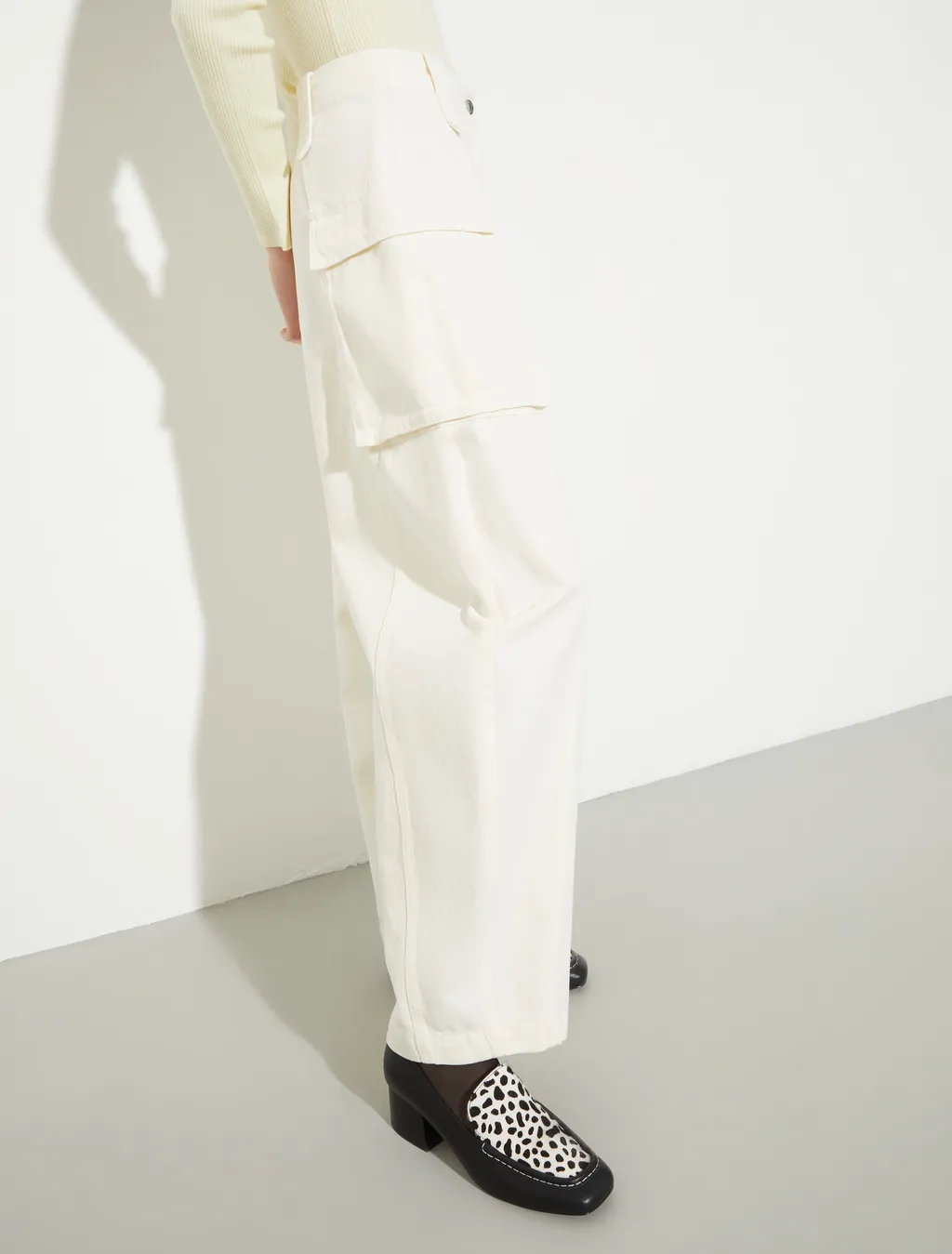 Barrel-Leg Cargo Trousers