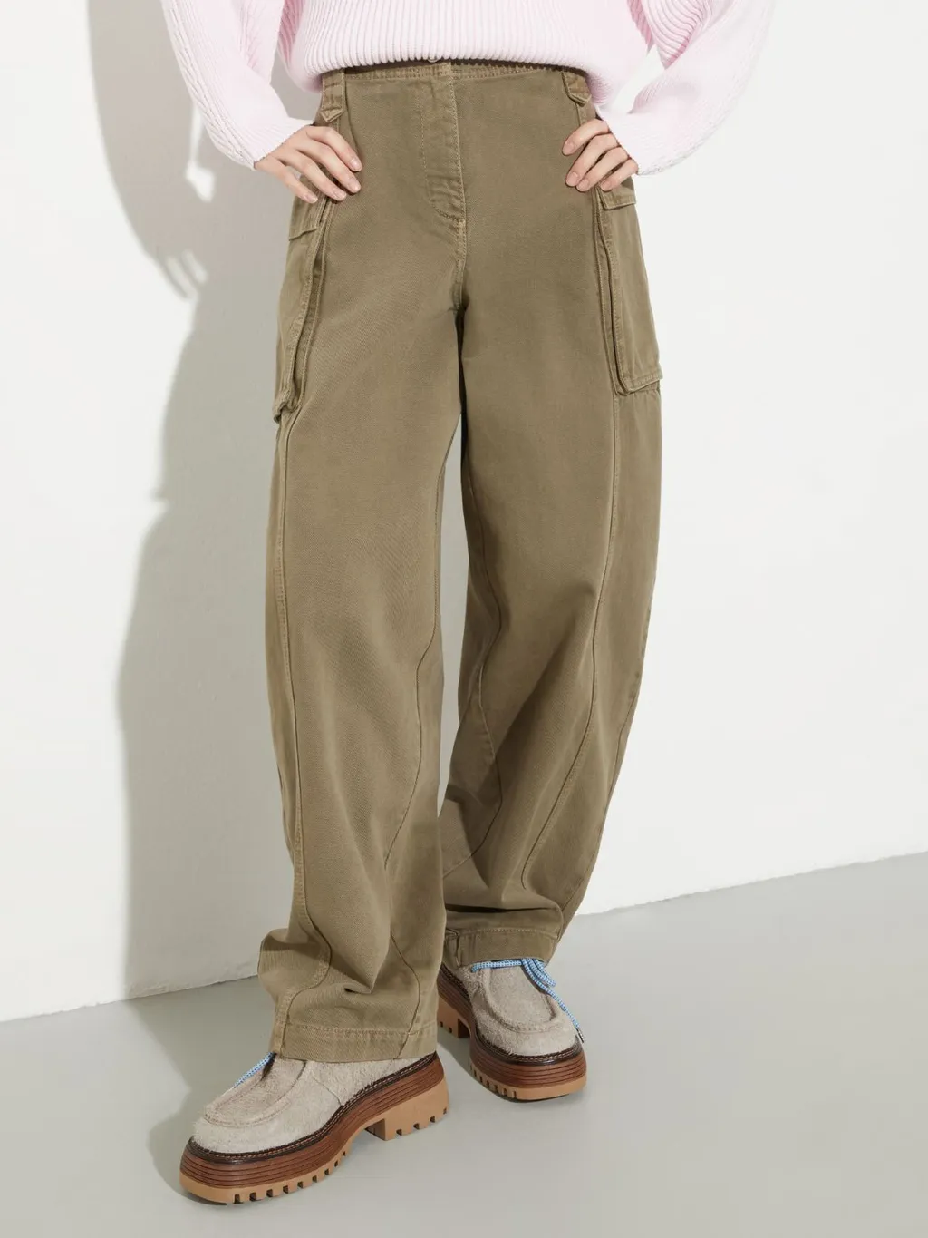 Barrel-Leg Cargo Trousers