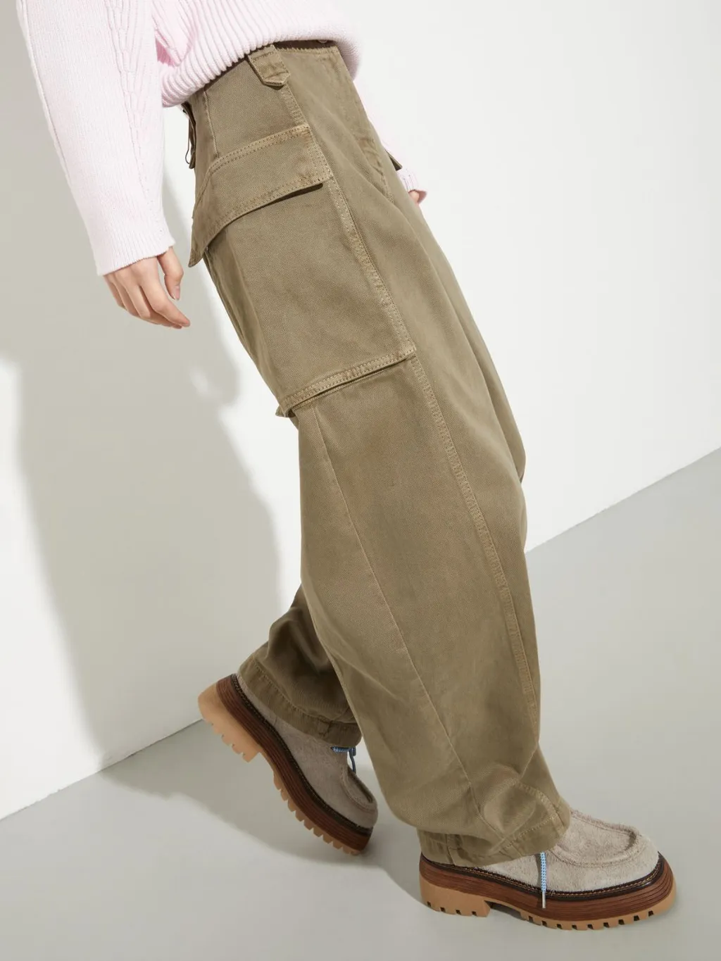Barrel-Leg Cargo Trousers