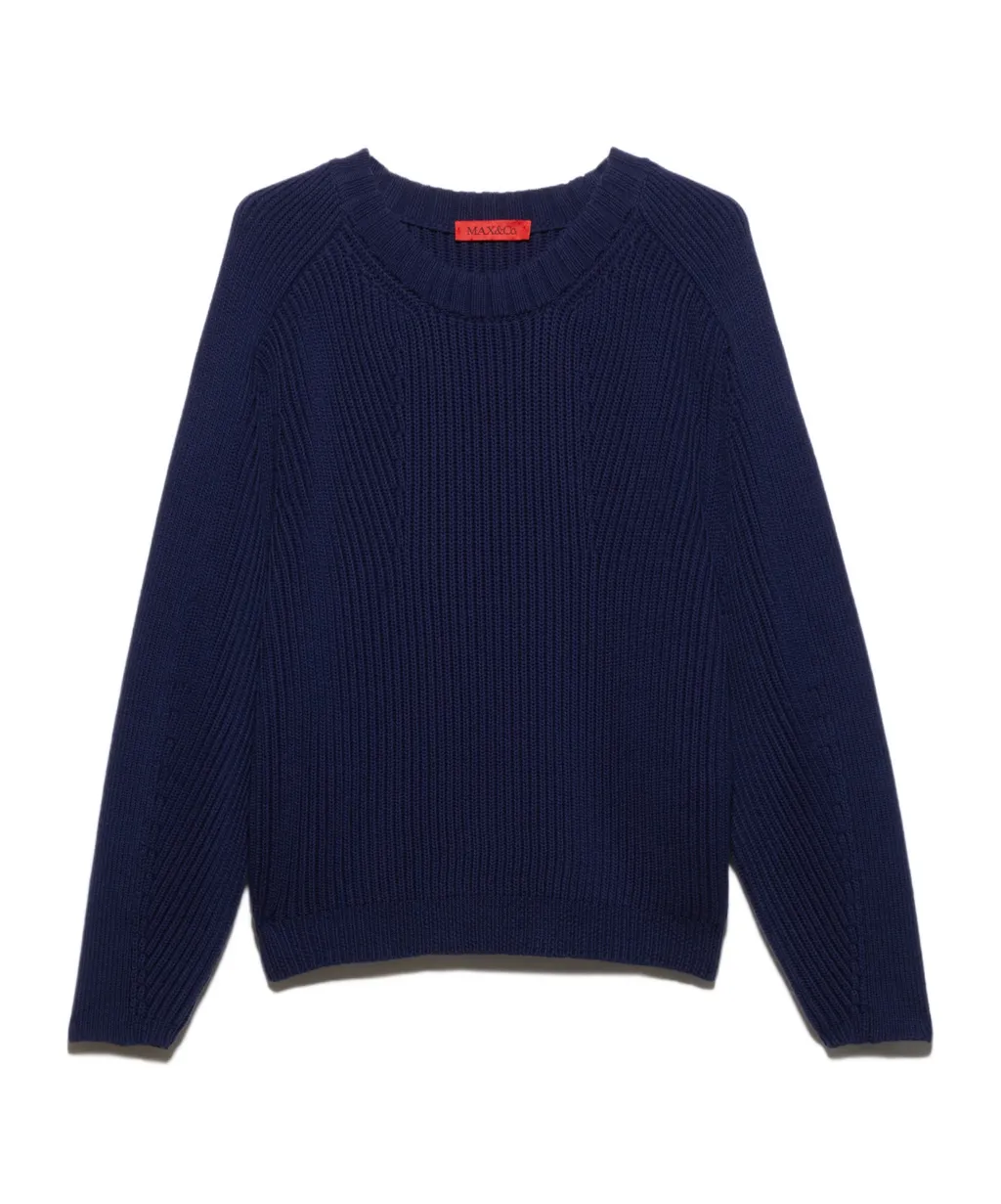 Long-Sleeved Knitwear