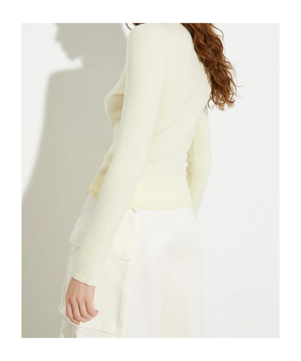Long-Sleeved Knitwear