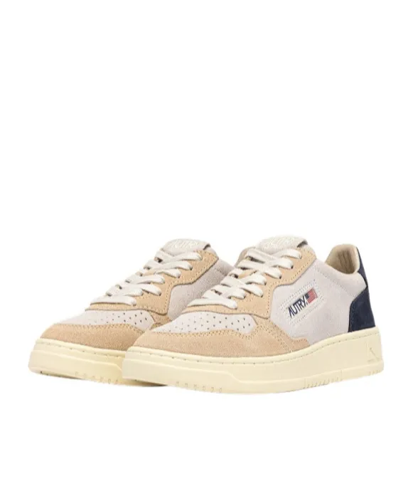 Autry Medalist Low-Top Sneakers