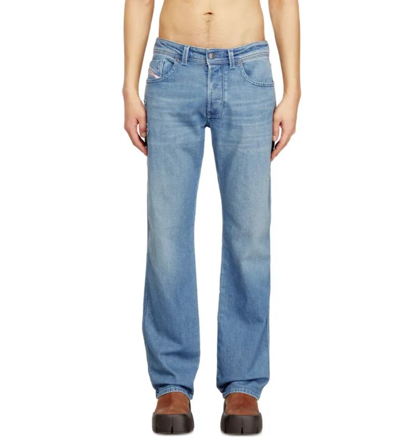 1985 Larkee Embroidered Straight Jeans
