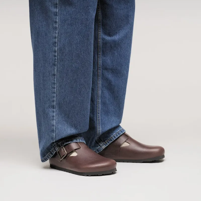 London Wire Buckle Shoes
