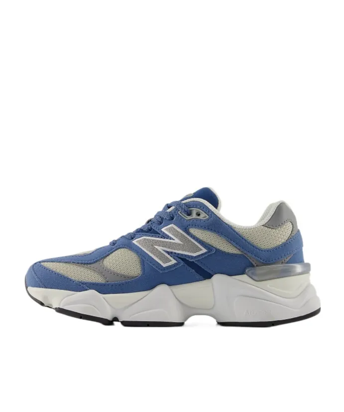 9060 Sneakers
